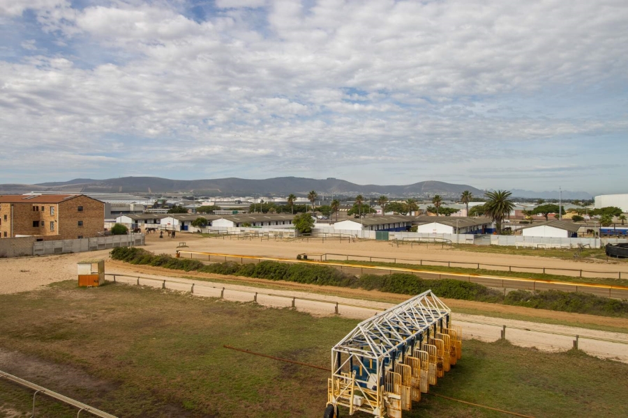 3 Bedroom Property for Sale in Royal Ascot Western Cape